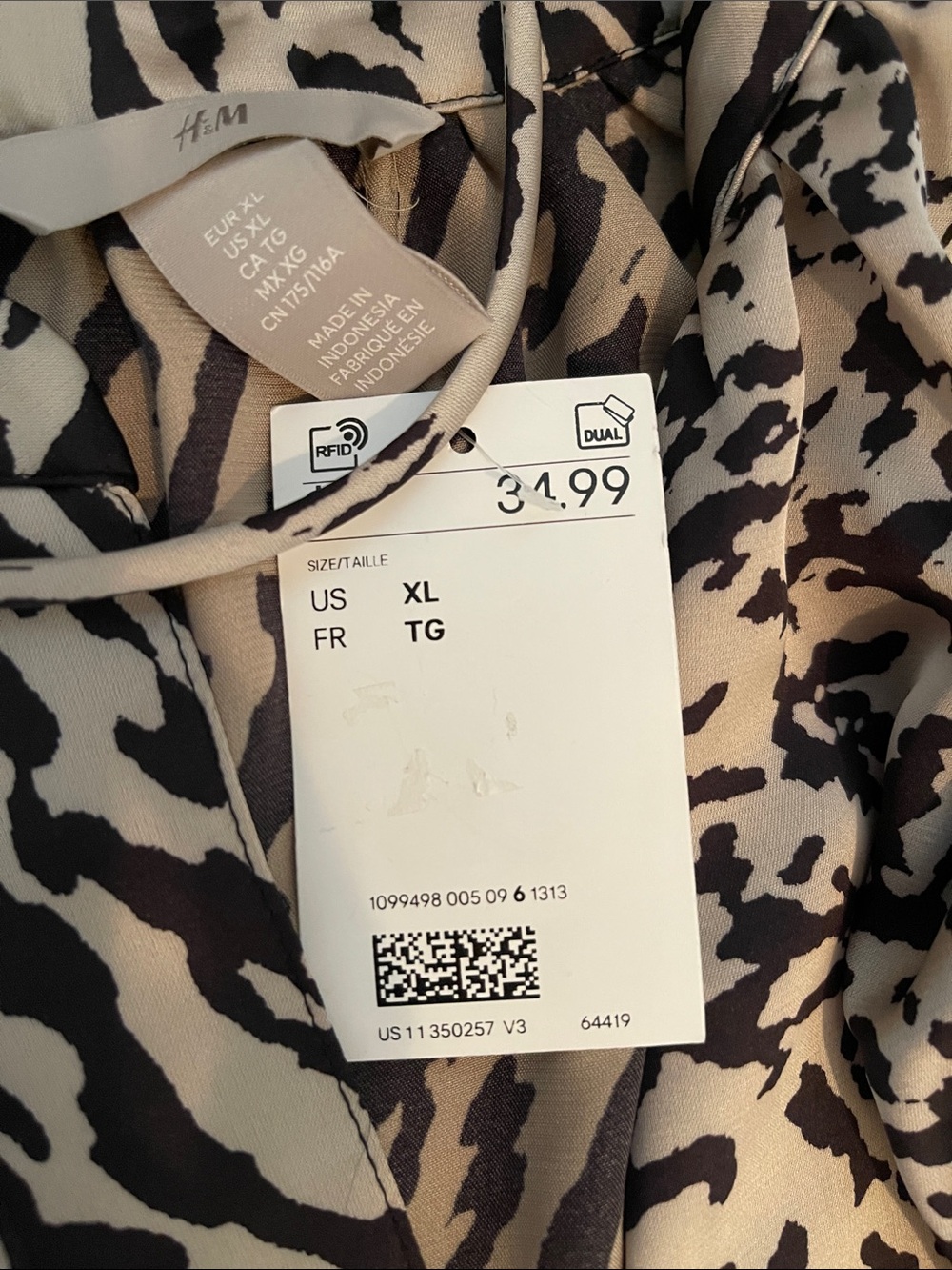 H&M Beige and Black Printed Long-Sleeve Tunic Dress - Picture 6 of 6